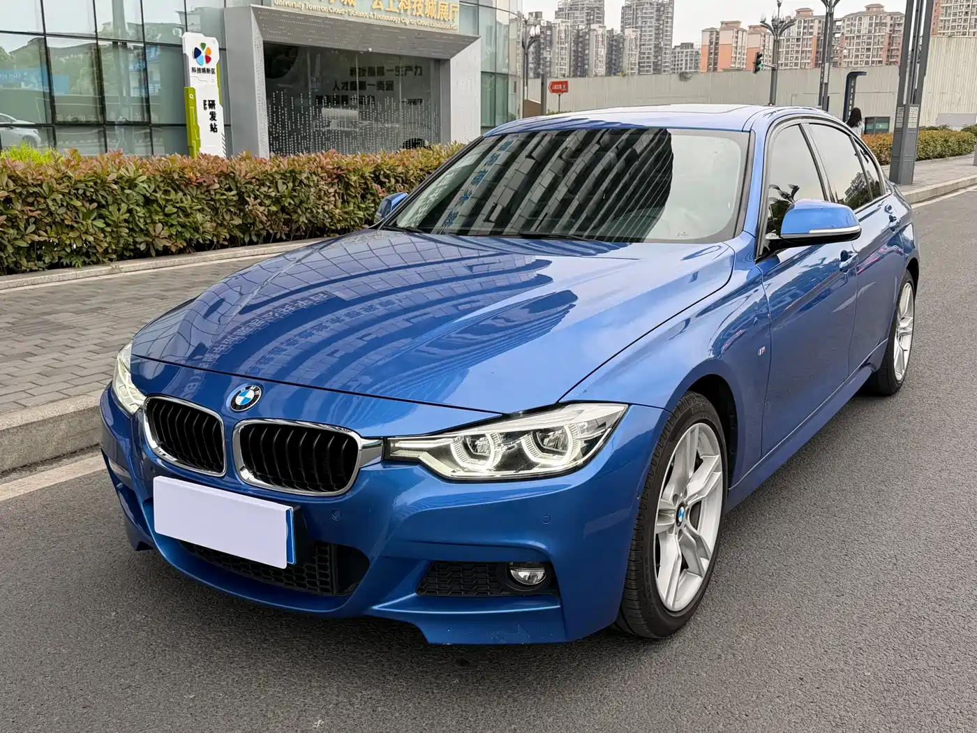 BMW 3 Series 2018 320Li Leading M Sport Package фото 11