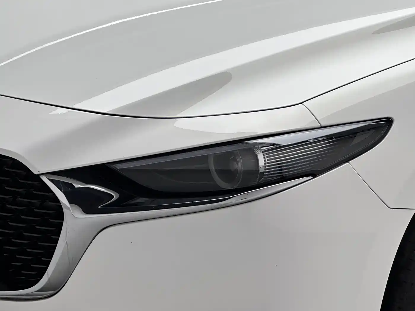MAZDA 3 ANGKESAILA