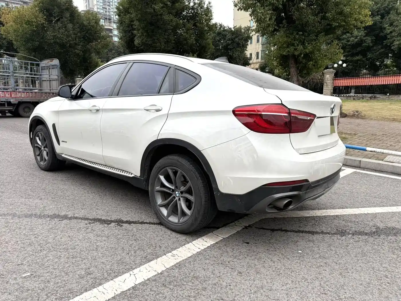 BMW X6 2015 xDrive35i Luxury Model фото 5