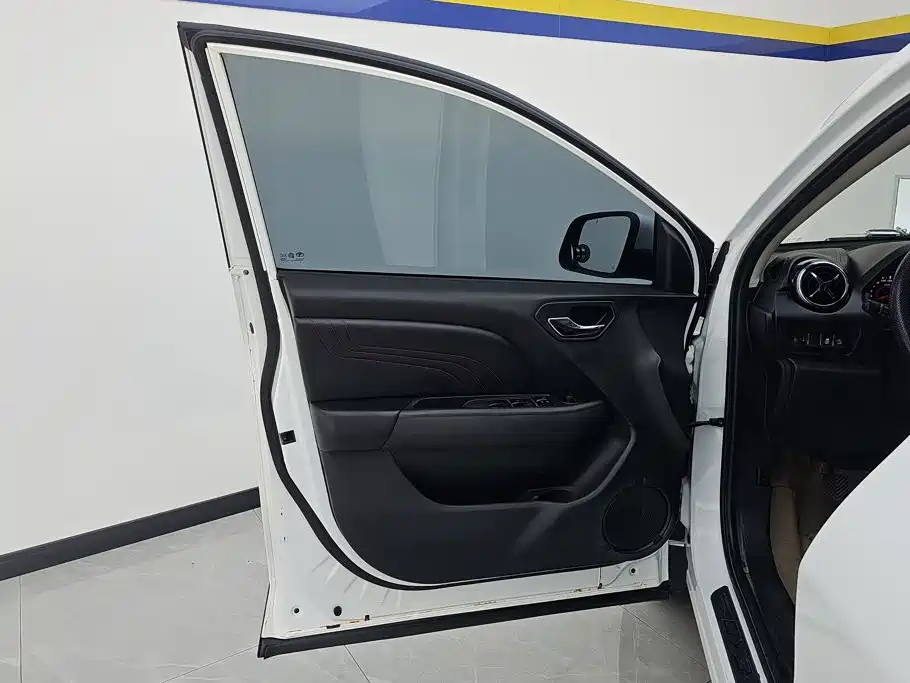 Soueast DX3 2017 2016 1.5L Manual Luxury