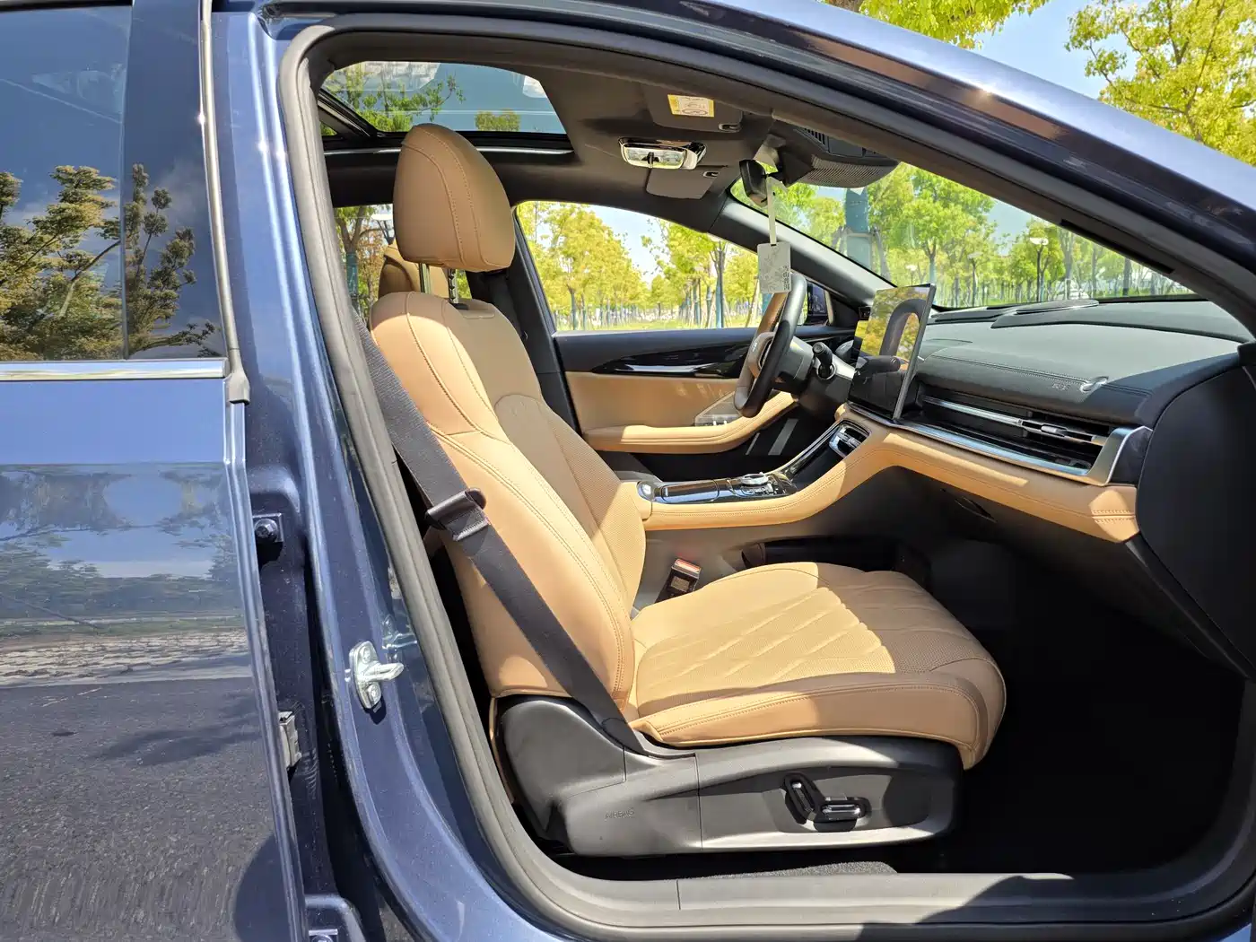 Geely Galaxy Galaxy A7 2025 EM-i фото 12