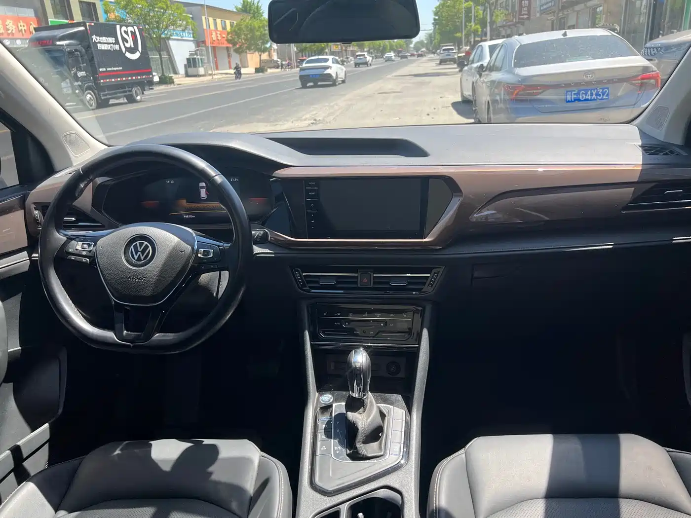 Volkswagen Tharu 2022 280TSI FWD Luxury Edition фото 7