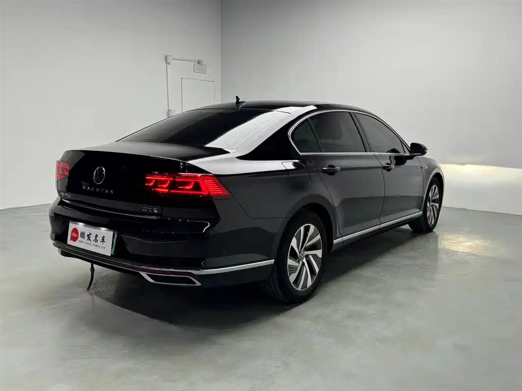 Volkswagen Magotan GTE Plug-in Hybrid 2022 GTE Luxury фото 14