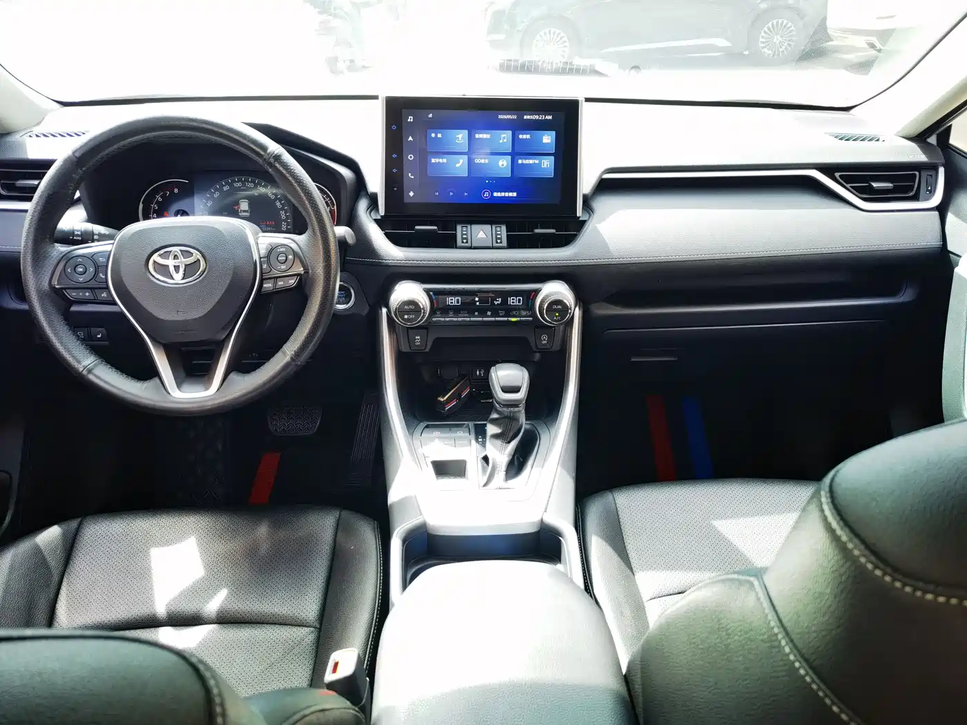 Toyota RAV4 Rongfang 2022 2.0L CVT 4WD Trend Edition фото 8