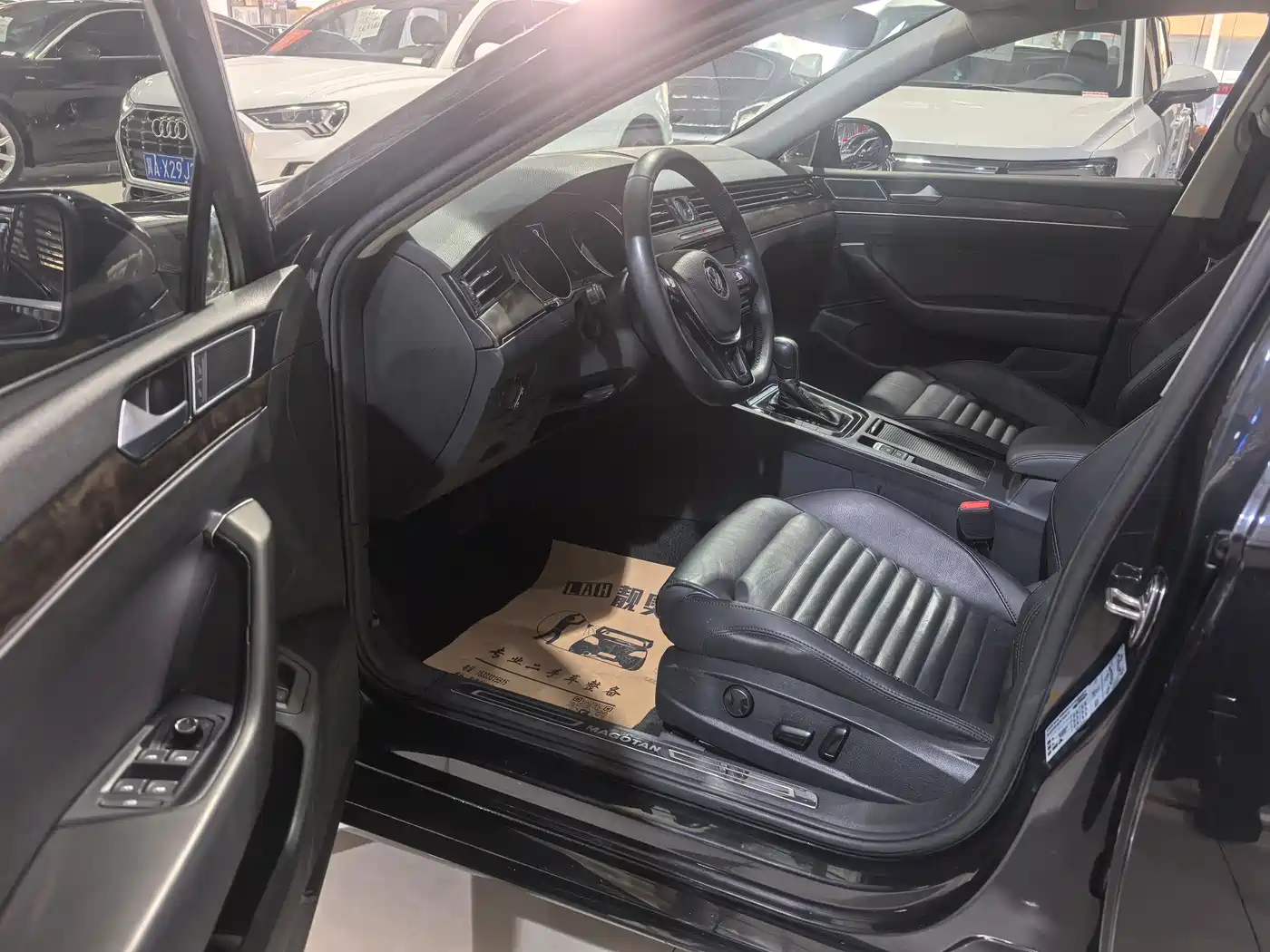Volkswagen Magotan 2019 330TSI DSG Luxury Class China VI фото 7