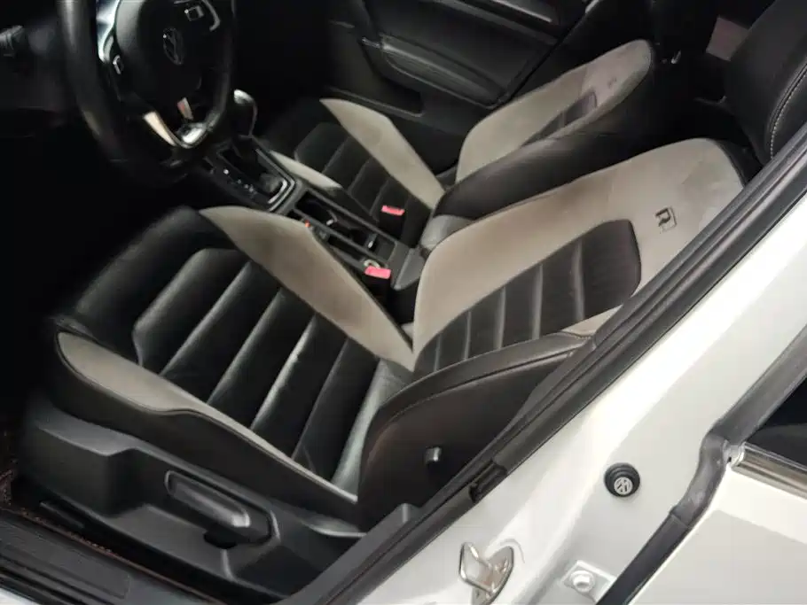 Volkswagen Golf 2016 280TSI Automatic Flagship фото 9