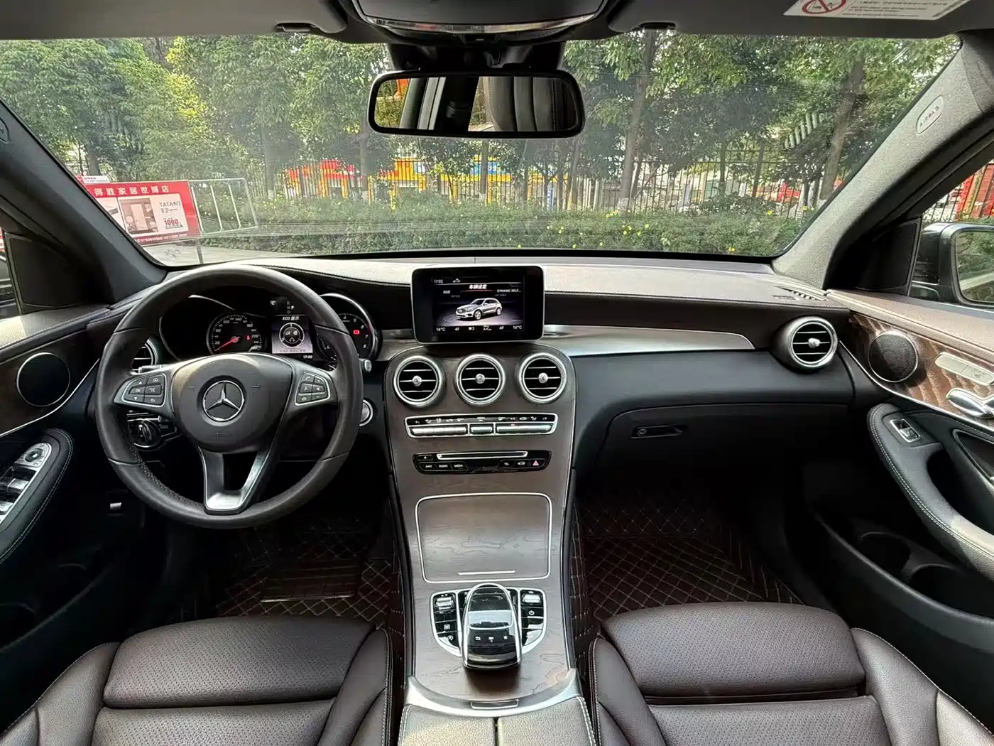 Mercedes-Benz GLC 2018 GLC 300 4MATIC Dynamic фото 22
