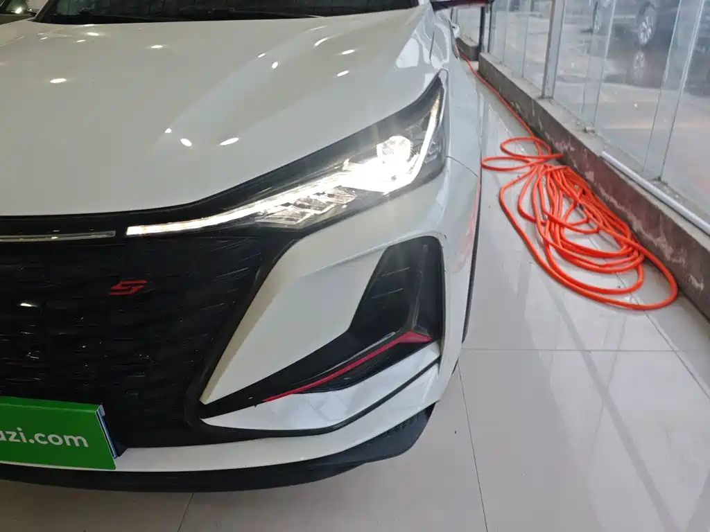 Фото 19 - Changan CS75 PLUS