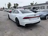Фото 3 - Audi A7L