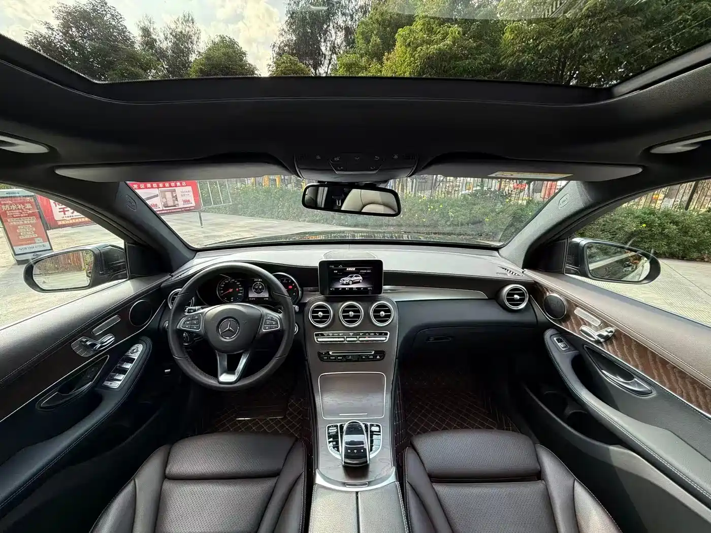 Mercedes-Benz GLC 2018 GLC 300 4MATIC Dynamic фото 9