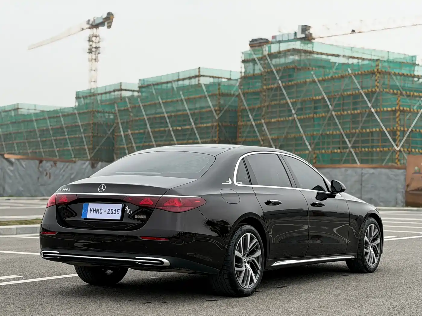 Mercedes-Benz E-Class 2024 E 300 L Fashion фото 19