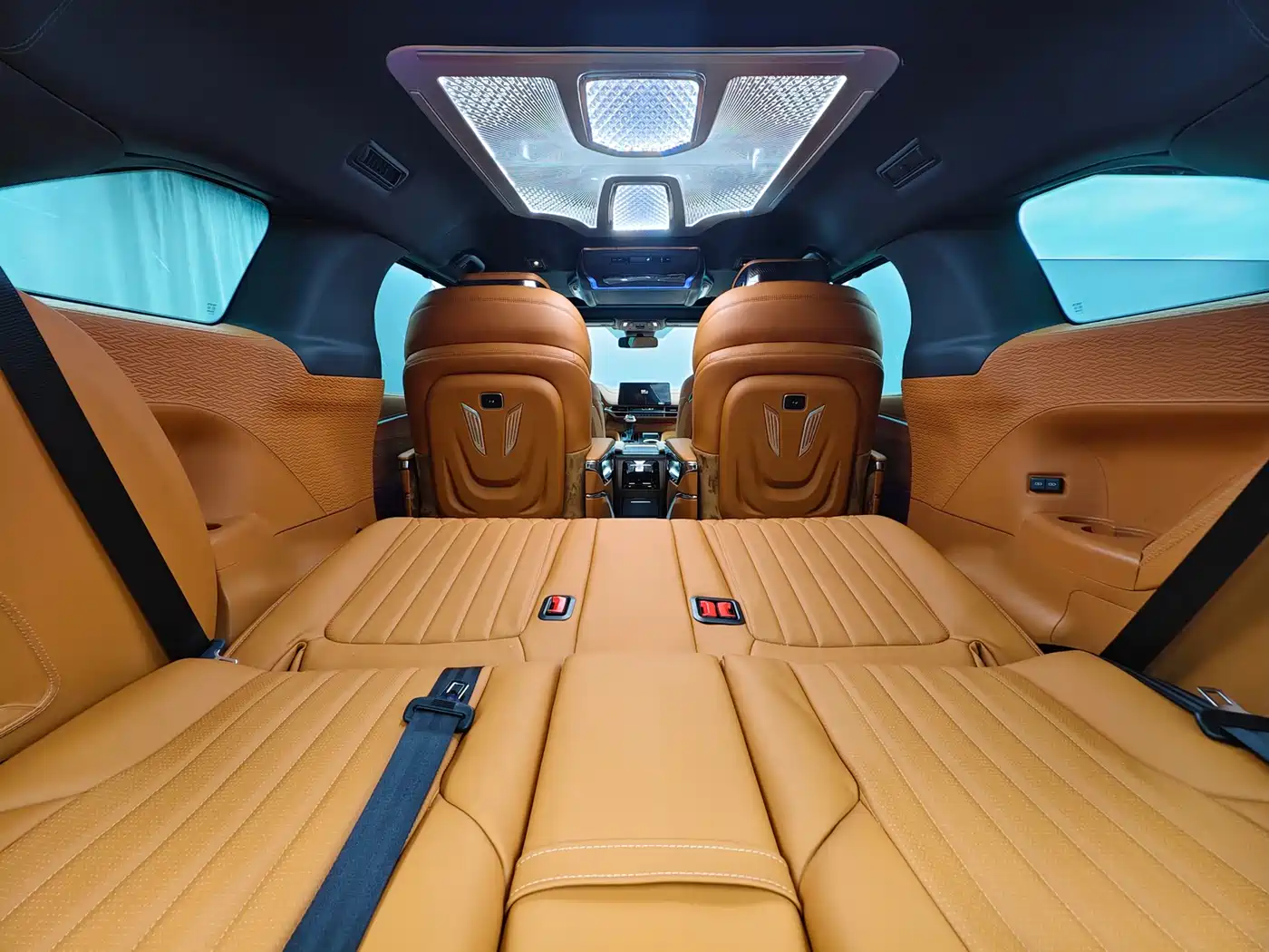 Toyota Granvia 2026 Model 2.5L Hybrid Comfort Edition фото 36