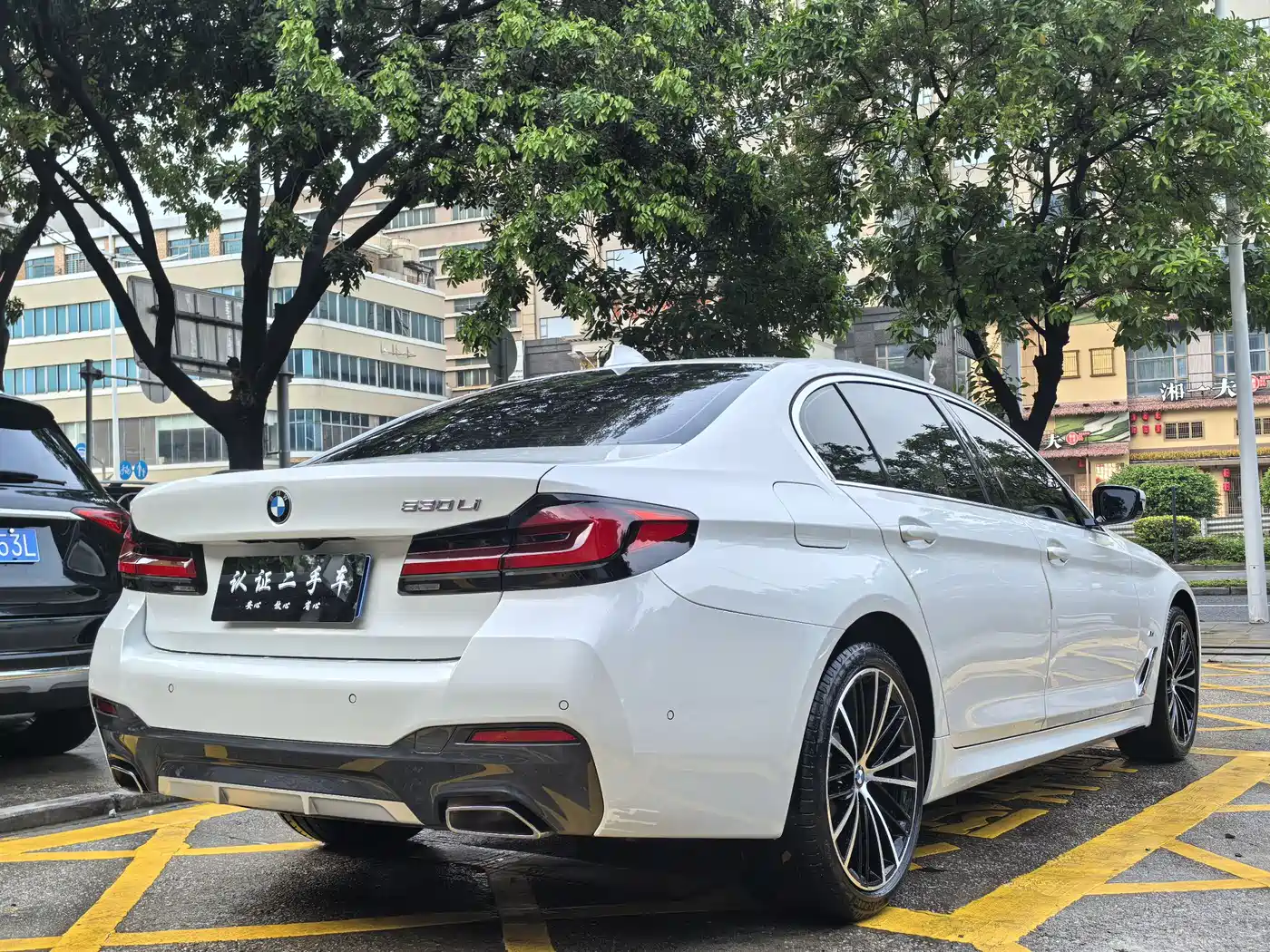 BMW 5 Series 2022 Facelift 530Li Leading M Sport Package фото 5