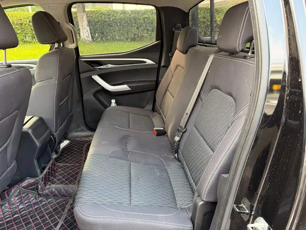 SAIC Maxus Maxus T60 2022 2022 5th Anniversary Edition 2.0T Diesel Manual 2WD High Chassis Comfort Long Cab