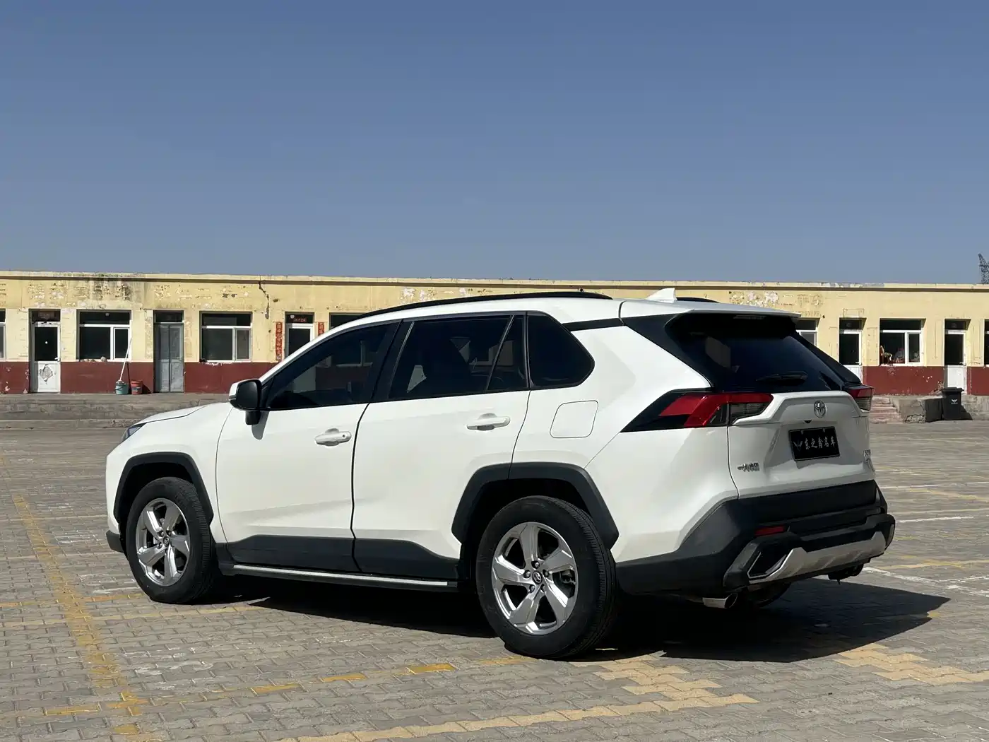 Toyota RAV4 Rongfang 2020 2.0L CVT AWD Trend Edition фото 5