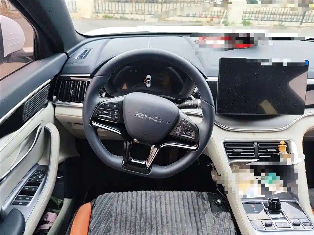 BYD Song PLUS PHEV 2024 Glory Edition DM-i 110km Flagship фото 3