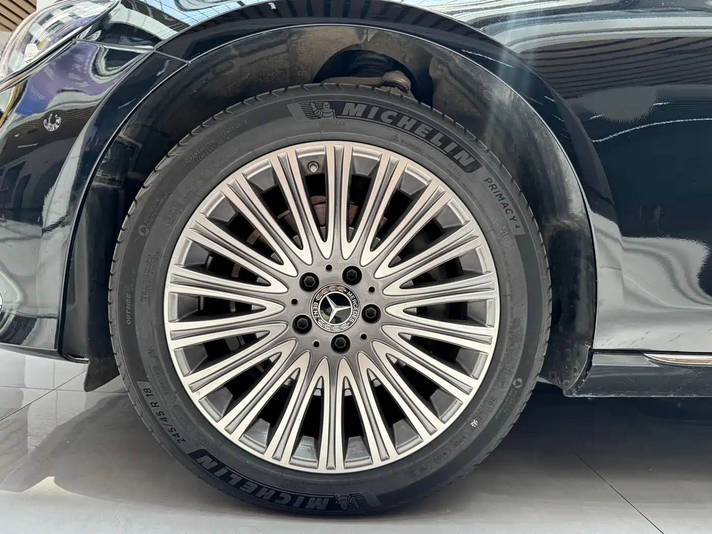 Mercedes-Benz E-Class 2023 E 300 L Fashion фото 21