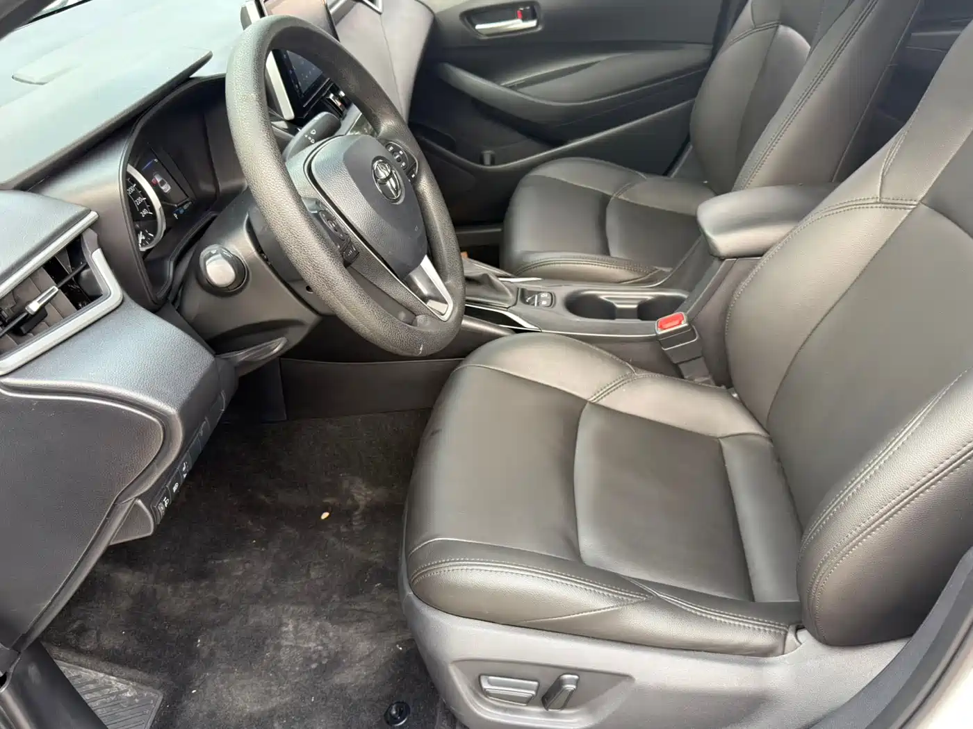 Toyota Levin 2022 185T CVT Luxury Edition фото 9