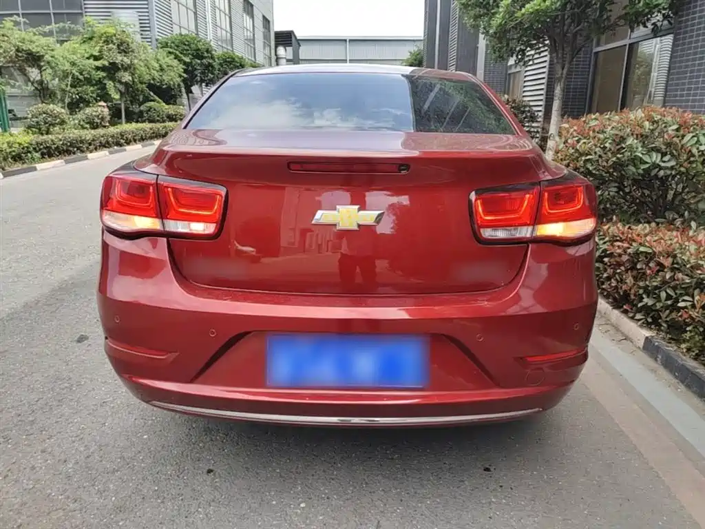 Chevrolet Malibu 2016 2.0L Automatic Luxury фото 6