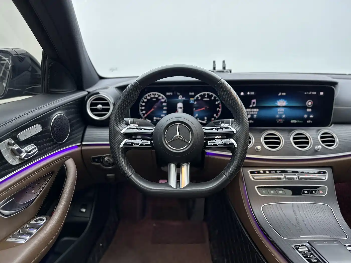 Mercedes-Benz E-Class 2023 E 300 L Sport Fashion фото 9
