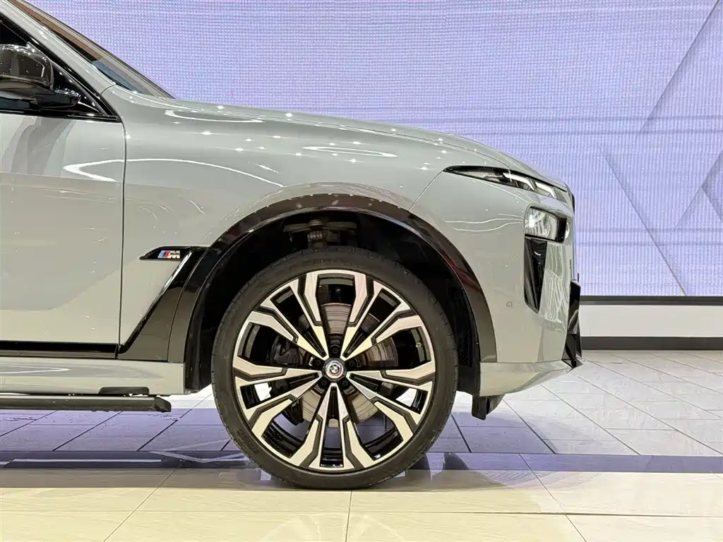 BMW X7 M60i 2023 xDrive M60i фото 5