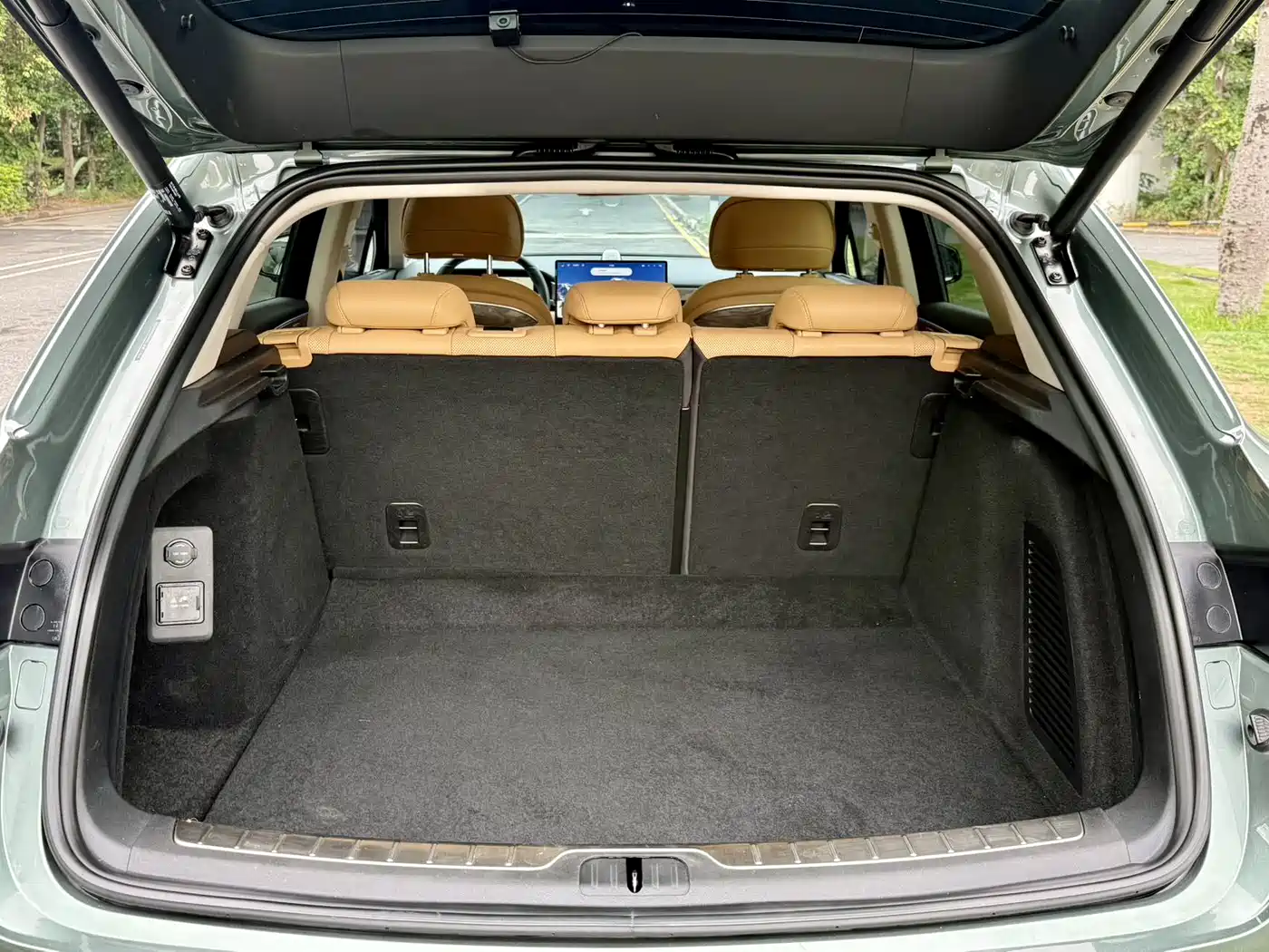 AITO Wenjie AITO M5 2022 Extended Range AWD Ultimate Edition фото 17
