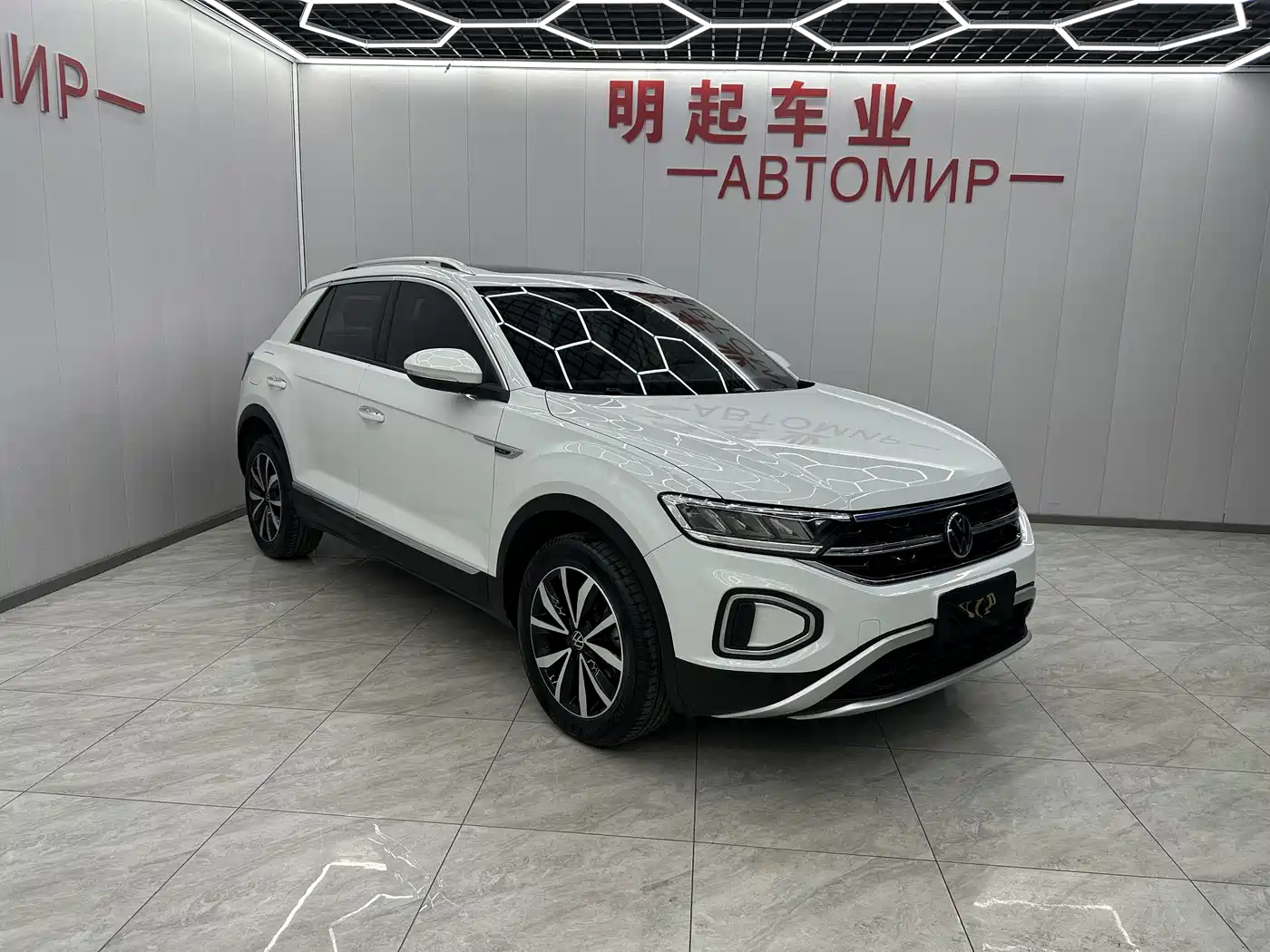 VOLKSWAGEN T-ROC EXPLORING SONGS