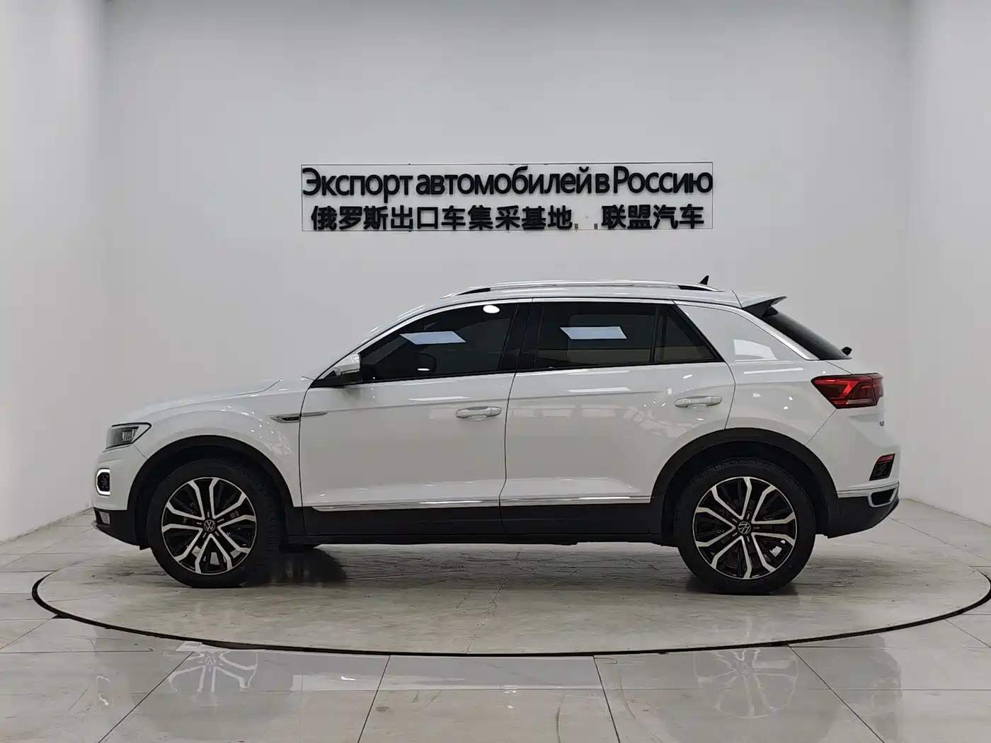 Volkswagen T-ROC 2021 280TSI DSG 4WD Luxury Connected фото 5