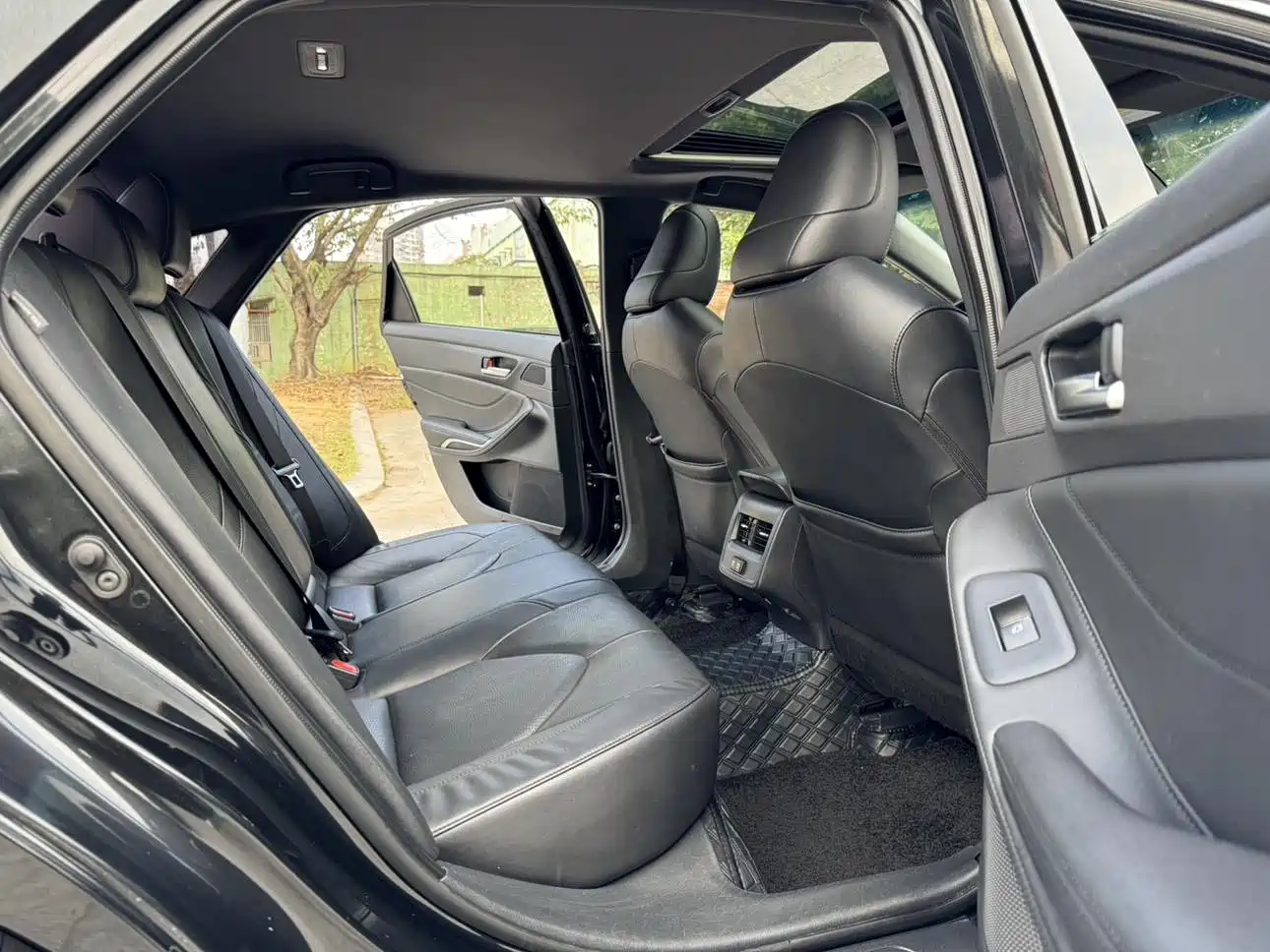 Toyota Avalon 2019 2.0L Luxury Edition (China VI) фото 9