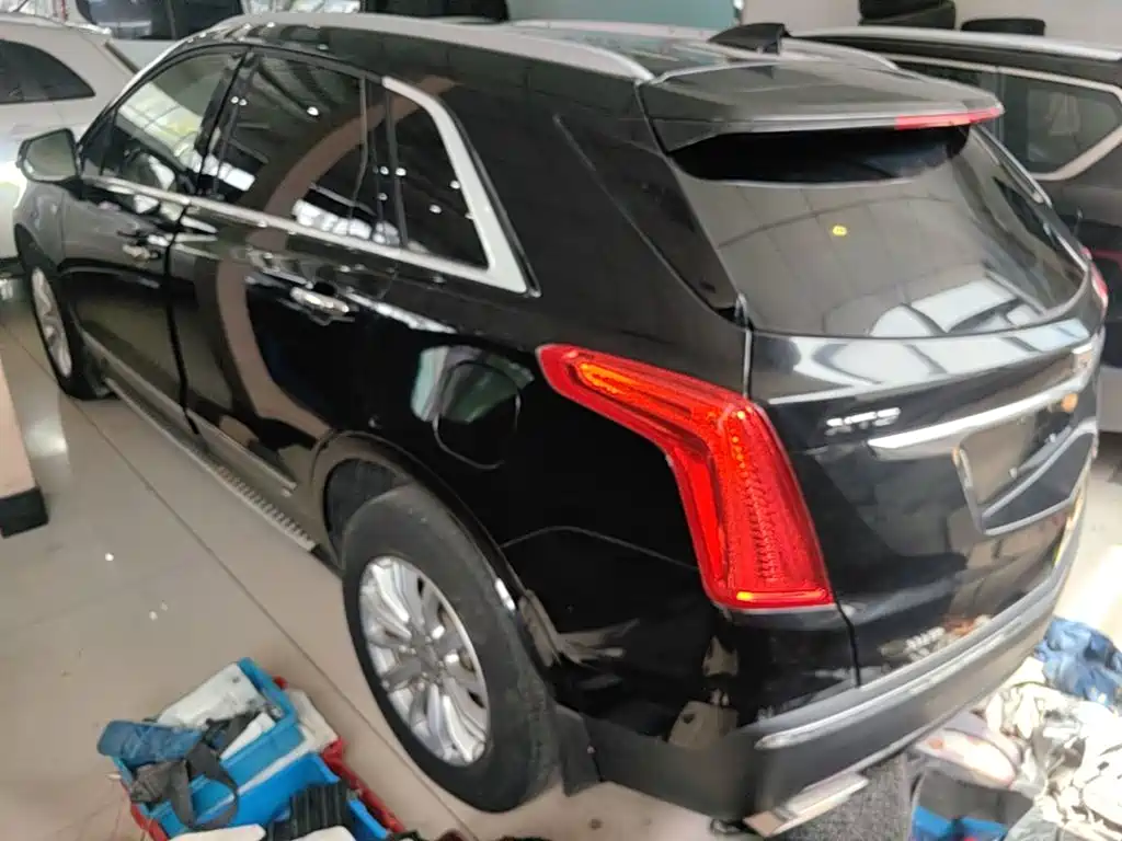 Фото 5 - Cadillac XT5