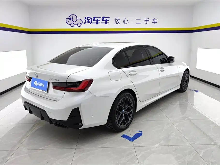BMW 3 Series 2025 330Li M Sport Night Edition фото 3
