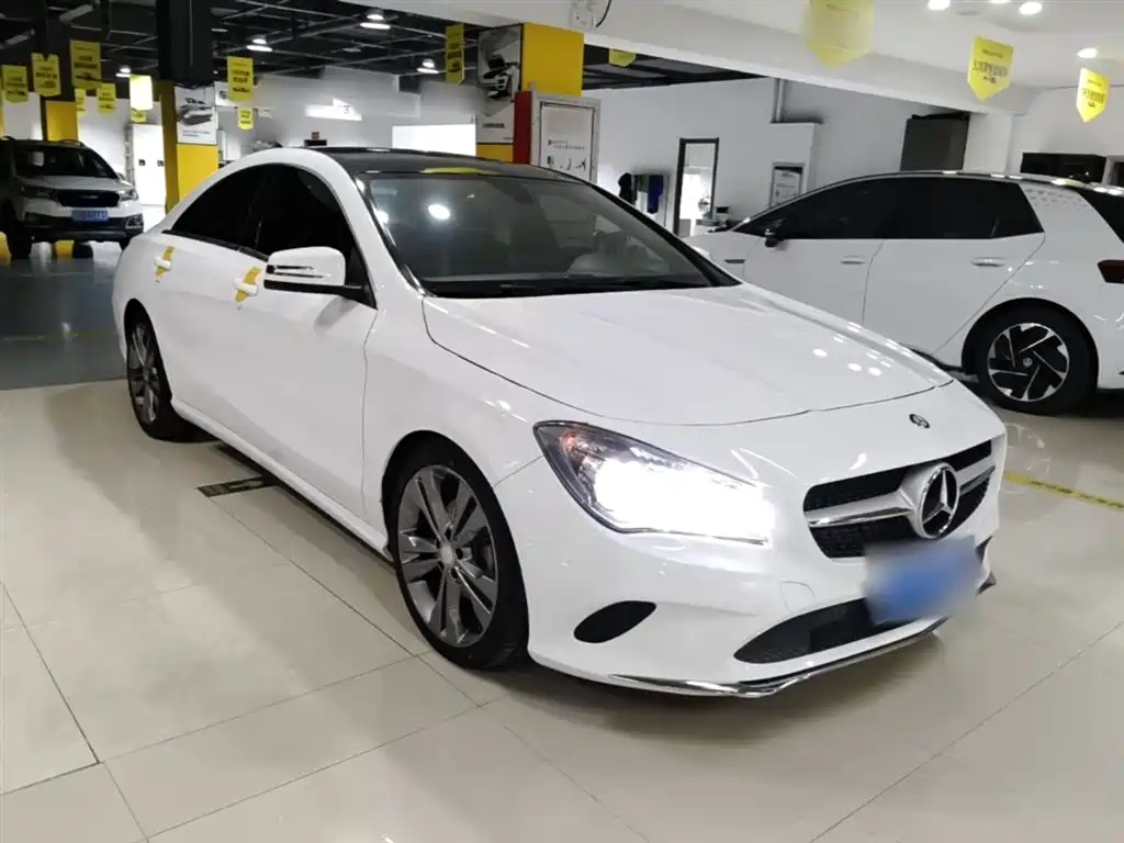 Mercedes-Benz CLA (Import) 2017 CLA 200 Dynamic фото 4