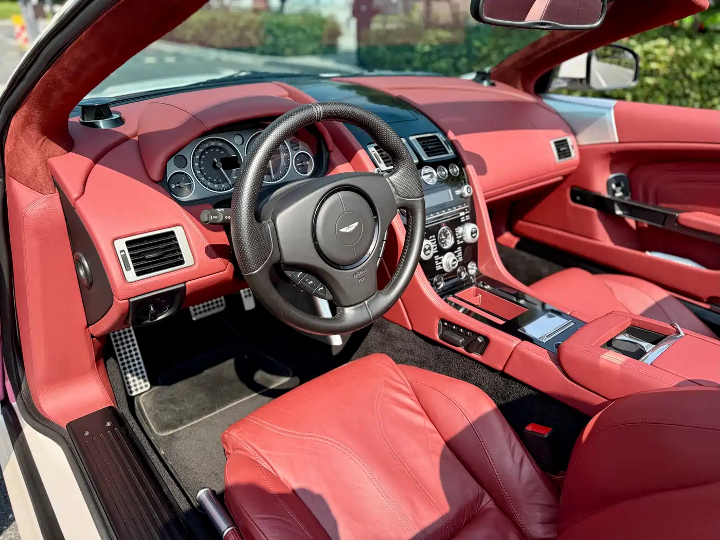 Aston Martin DBS 2012 2009 6.0 Touchtronic Volante