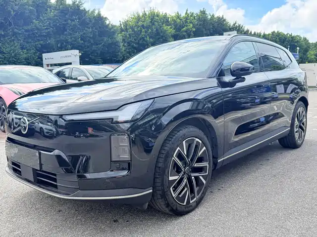  Volvo Volvo XC70 Plug-in Hybrid 2026 4WD Ultra Long Range Plus