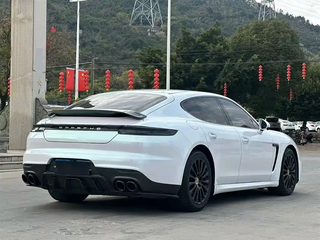 Porsche Panamera 2016 Panamera Executive Edition 3.0T фото 9