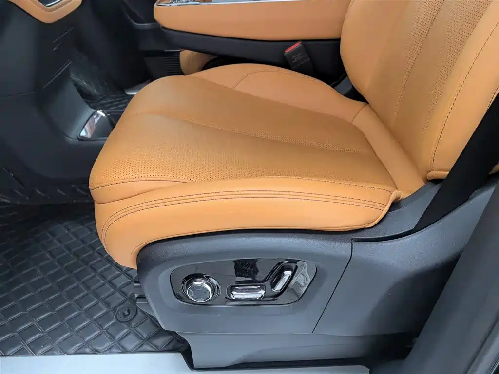 Geely Galaxy Yizhen L380 2025 Model 805km Flagship Edition AWD фото 20