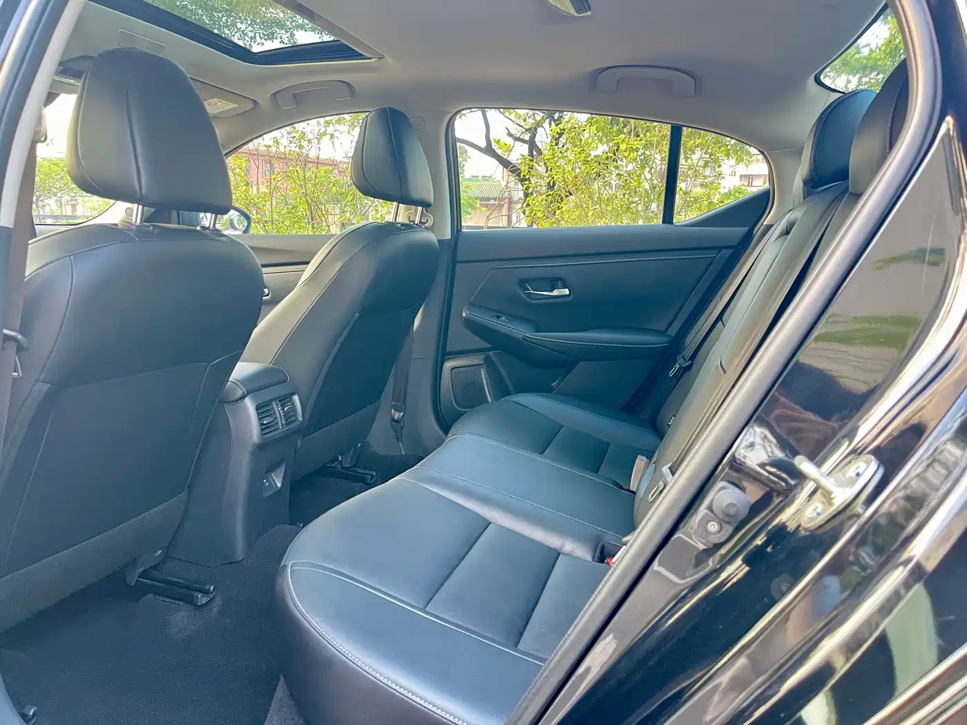 Nissan SYLPHY, миниатюра 6