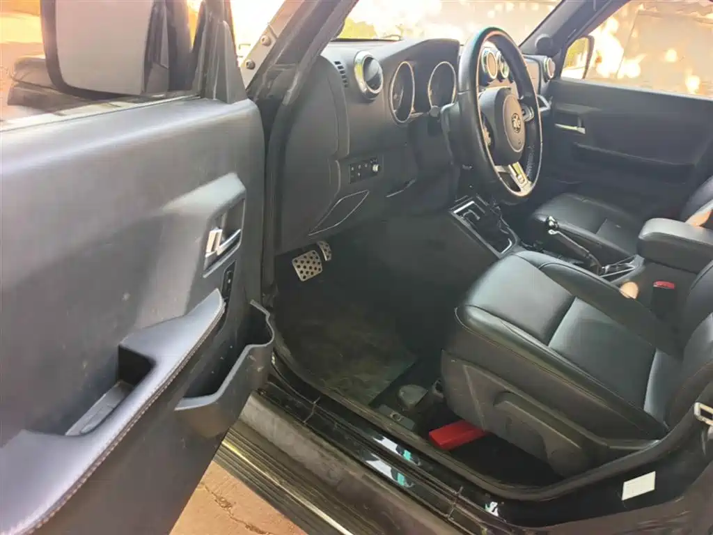 BAIC ORV Beijing Offroad BJ40 2016 Model 40L 2.3T Automatic 4WD Exclusive фото 16