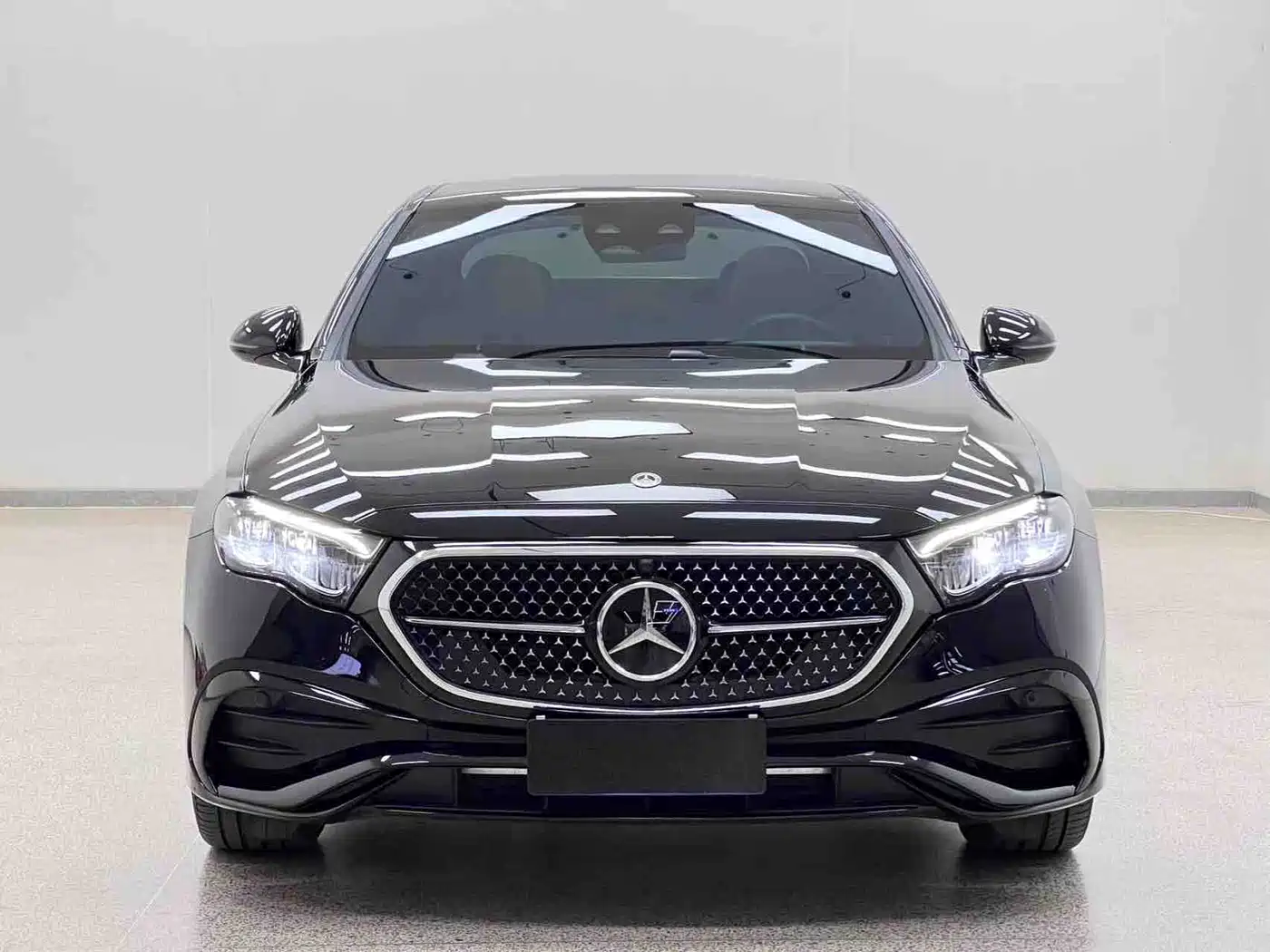 MERCEDES-BENZ E-CLASS (IMPORTED)