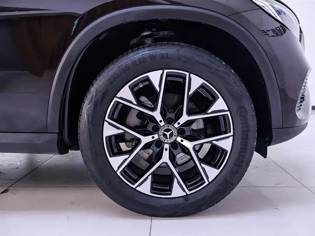 Mercedes-Benz GLC 2023 GLC 260 L 4MATIC Sport 5-seater фото 6