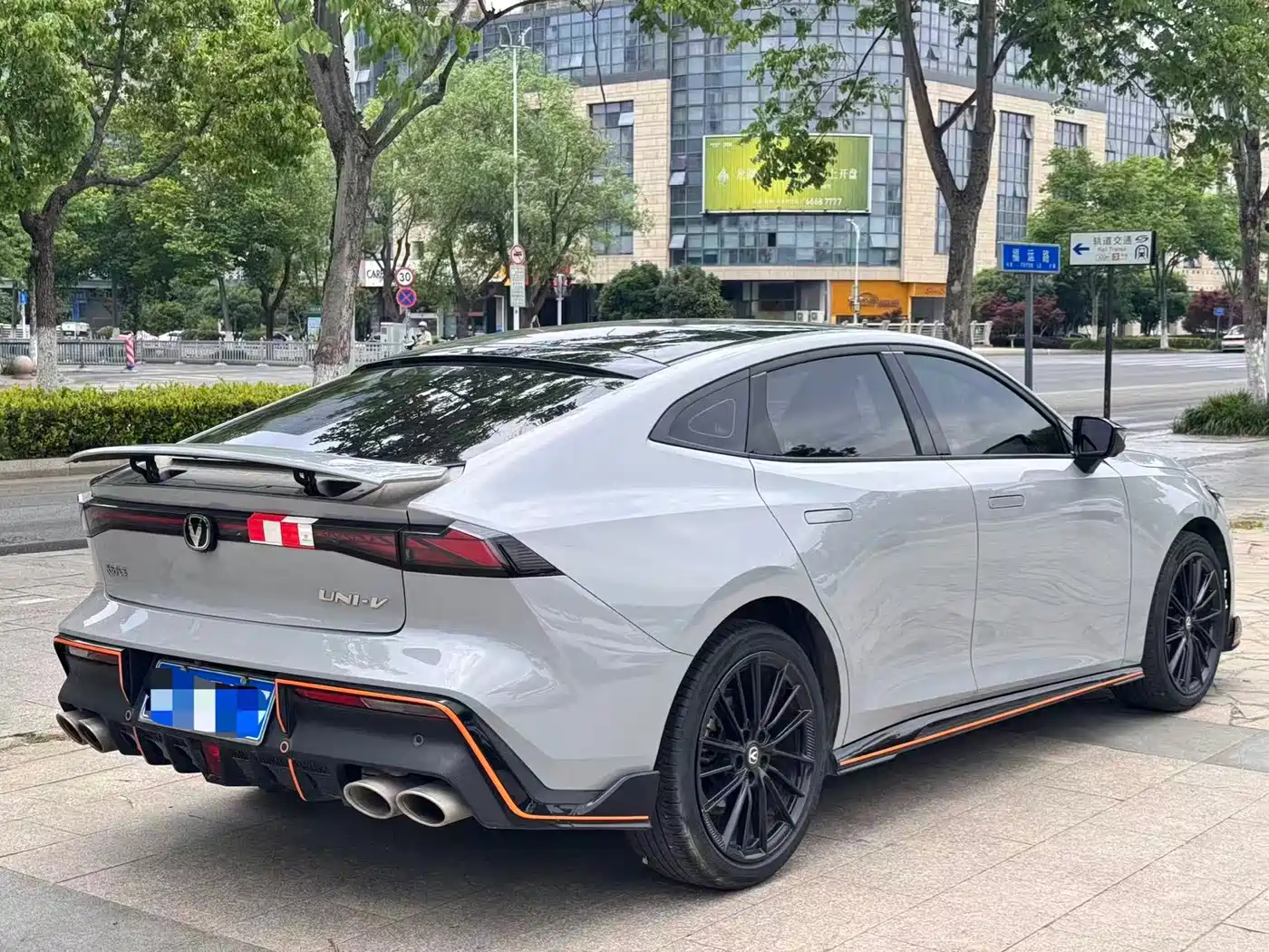 CHANGAN UNI-V