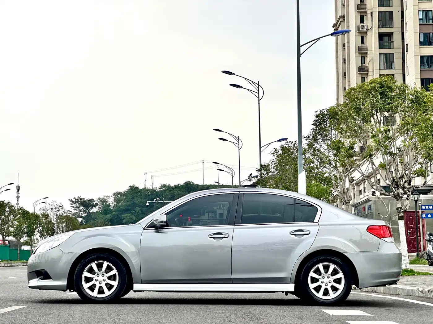 Subaru Legacy 2010 2010 Model 2.0i Luxury