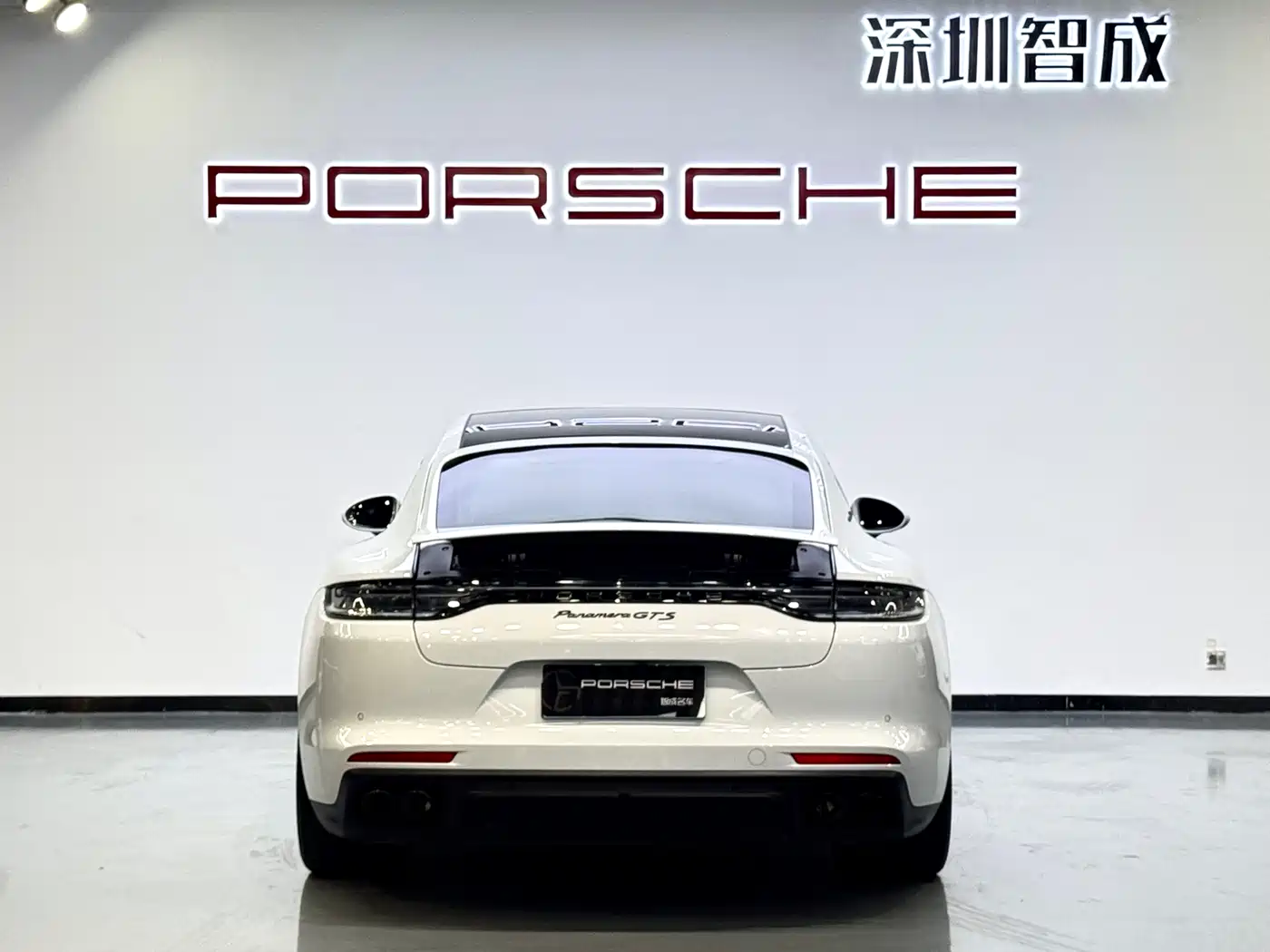 Porsche Panamera 2023 Facelift Panamera Executive Long Wheelbase Platinum Edition 2.9T фото 8