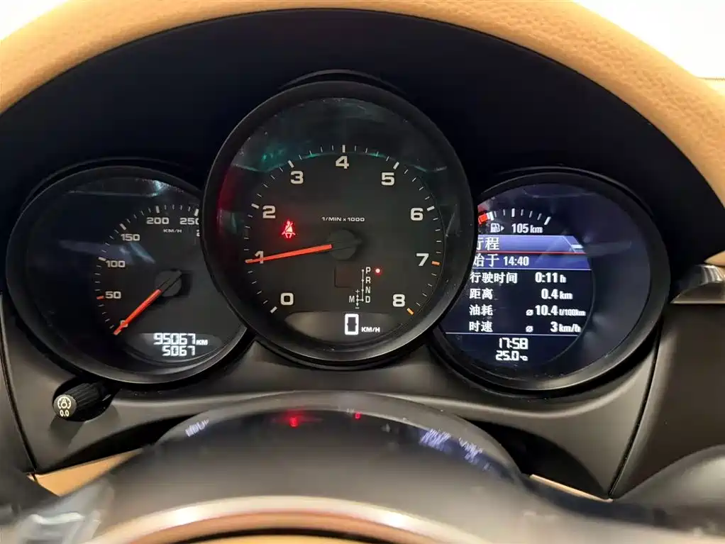 Porsche Macan 2014 Macan 2.0T фото 19