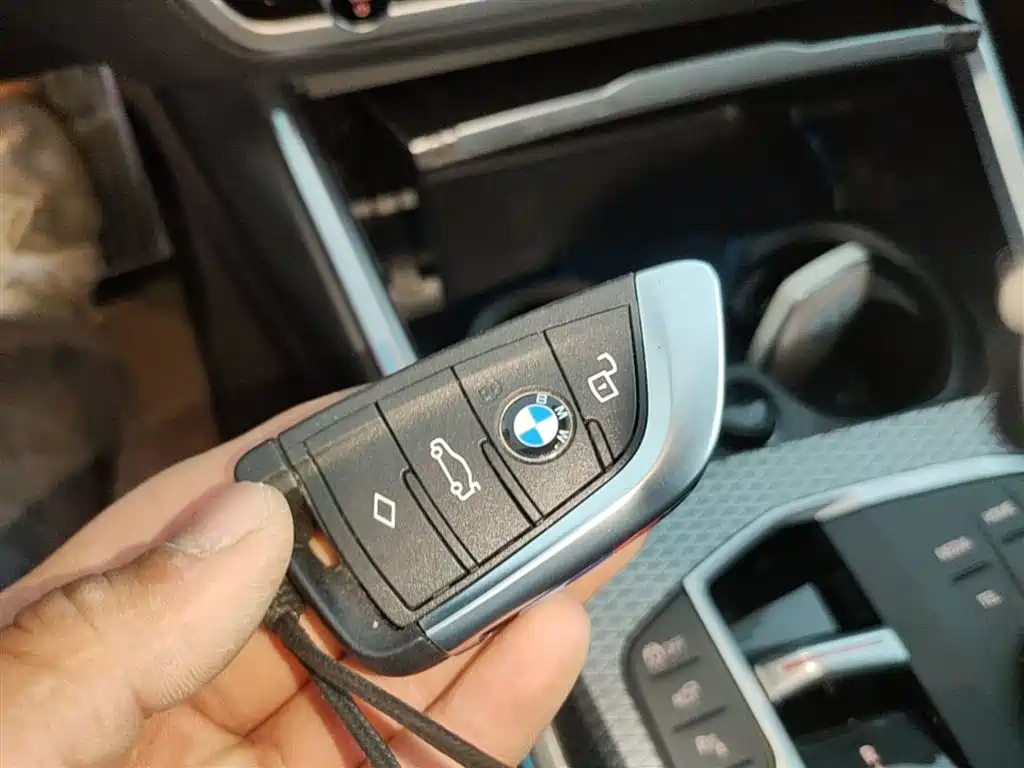 BMW 3 Series 2023 325i M Sport Black Night Package фото 9