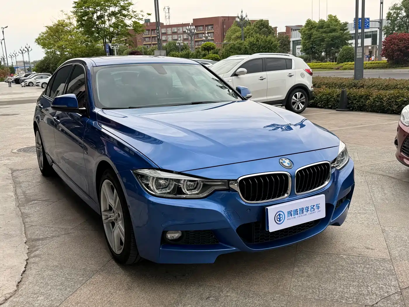 BMW 3 Series 2018 320Li Leading M Sport Package фото 3