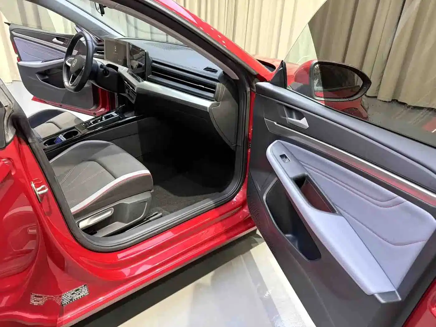 Volkswagen Lamando 2023 Lamando L 280TSI DSG Glamour Edition фото 8