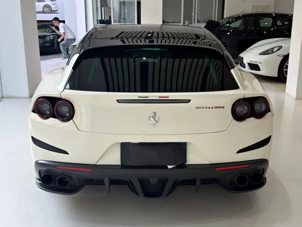 Ferrari GTC4Lusso 2016 6.3L V12 фото 4