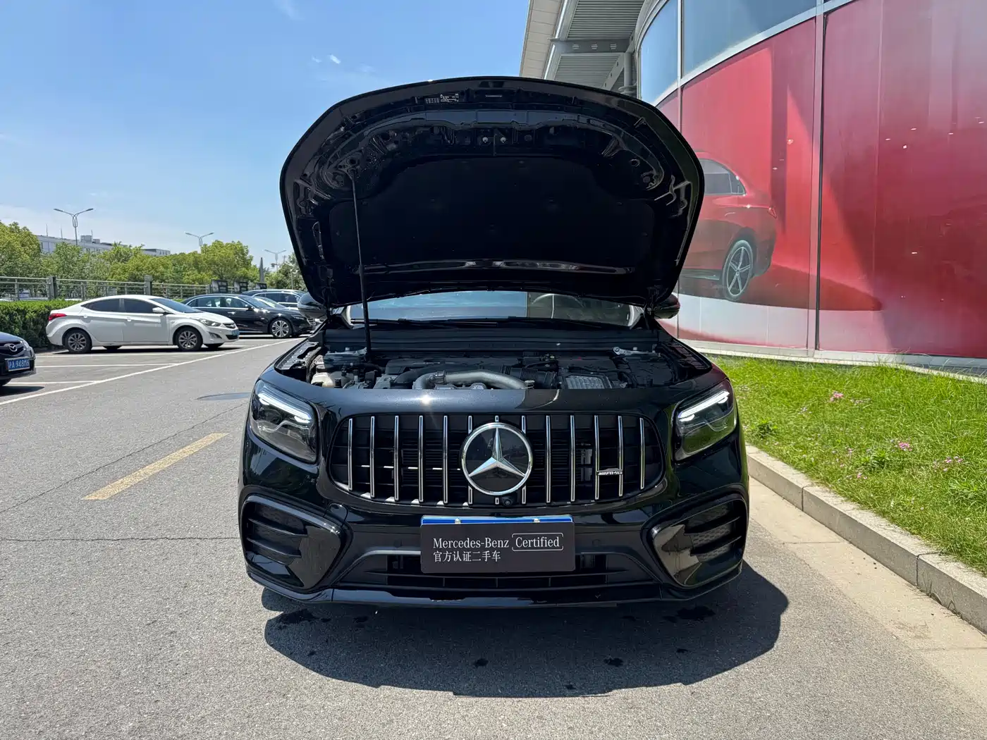 MERCEDES-BENZ GLB AMG