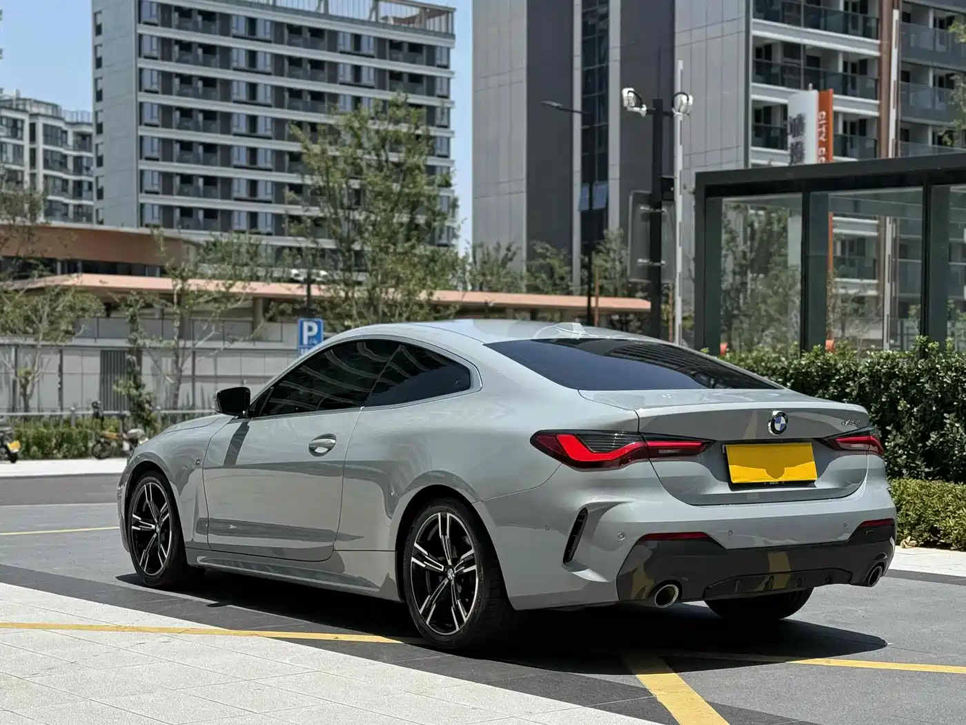 BMW 4 Series 2023 425i M Sport Package фото 9
